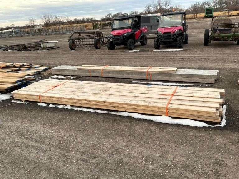 Bundle of Lumber 2" x 8" x 14'