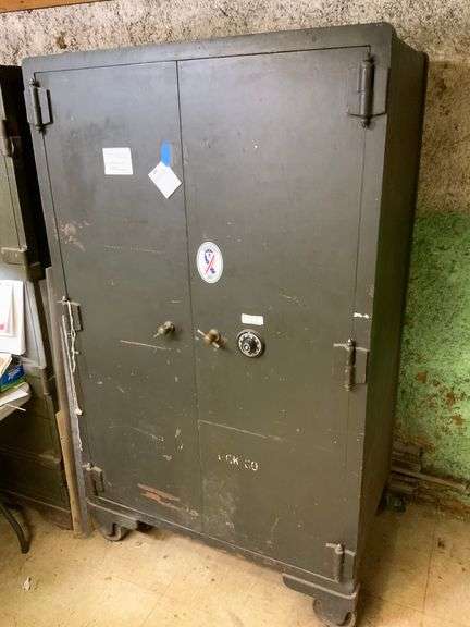 Combination Safe 45"x30"x75"
