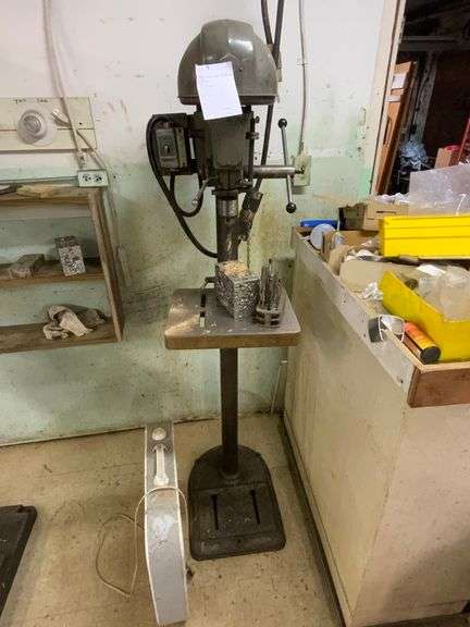 Delta Rockwell Standing Drill press. 1/2" chuck