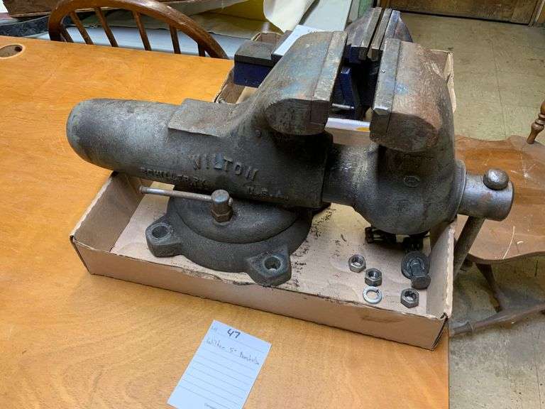 Wilton 5" bench vise