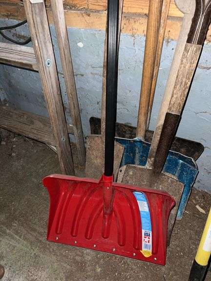 ladder and Shovel Lot- 6 total, snow shovels and round and square nose shovels
