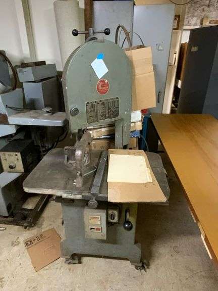 Roll-in Saw Company All Purpose Bandsaw.