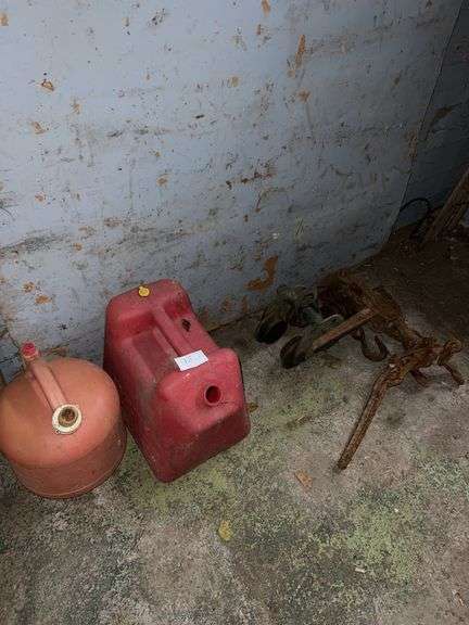 2 Gas Cans and pulleys