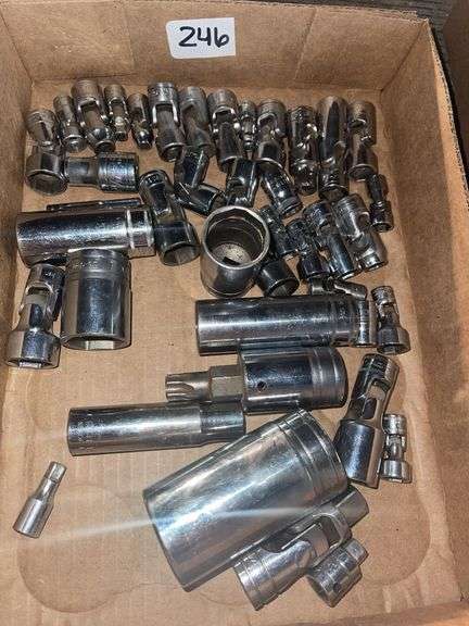 Snap on sockets