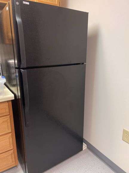 GE Black Refrigerator