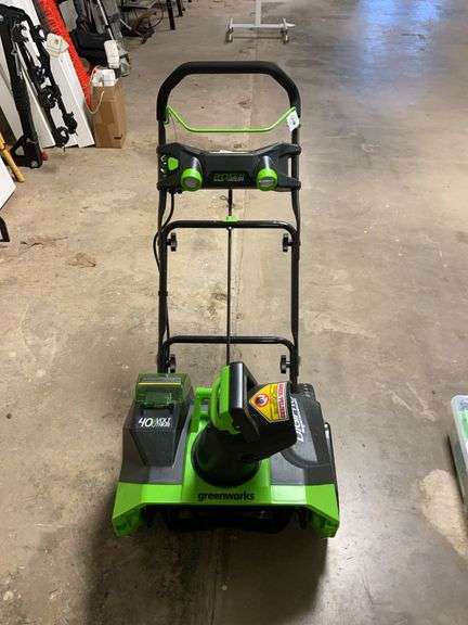 Green works 20 inch snow thrower