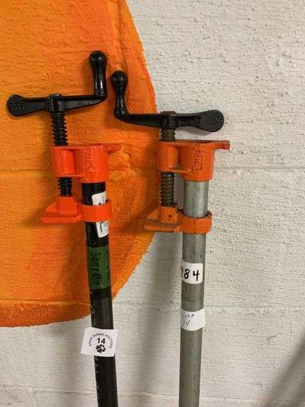 Pair of bar clamps