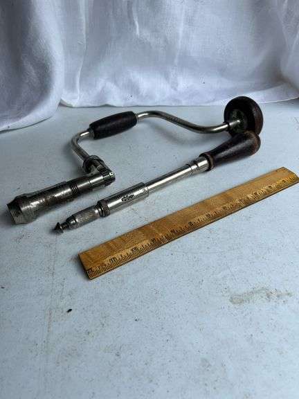 Hand crank ratcheting bit brace drill and Yankee 130