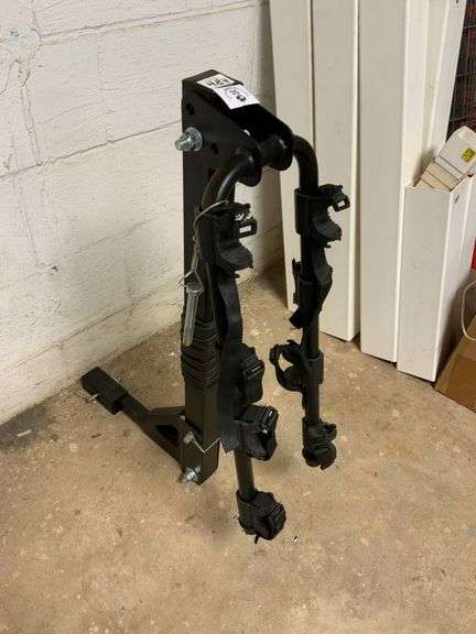 Race bicycle hitch carrier