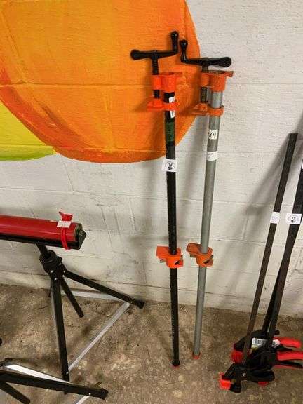 Pair of bar clamps