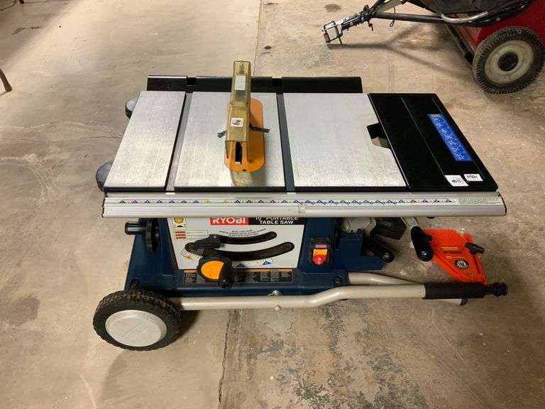 Ryobi 10 inch tablesaw on wheels