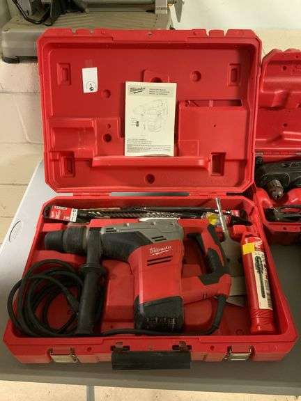 Milwaukee rotary hammer