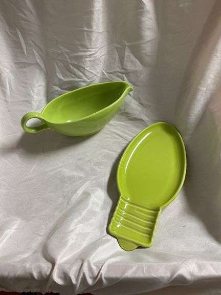 Vintage Fiesta Chartreuse Christmas Light Bulb Plate and 1 Rhythm by Homer Laughin Chartreuse Gravy 