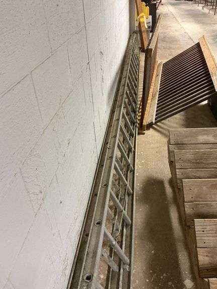 20ft Metal Ladder