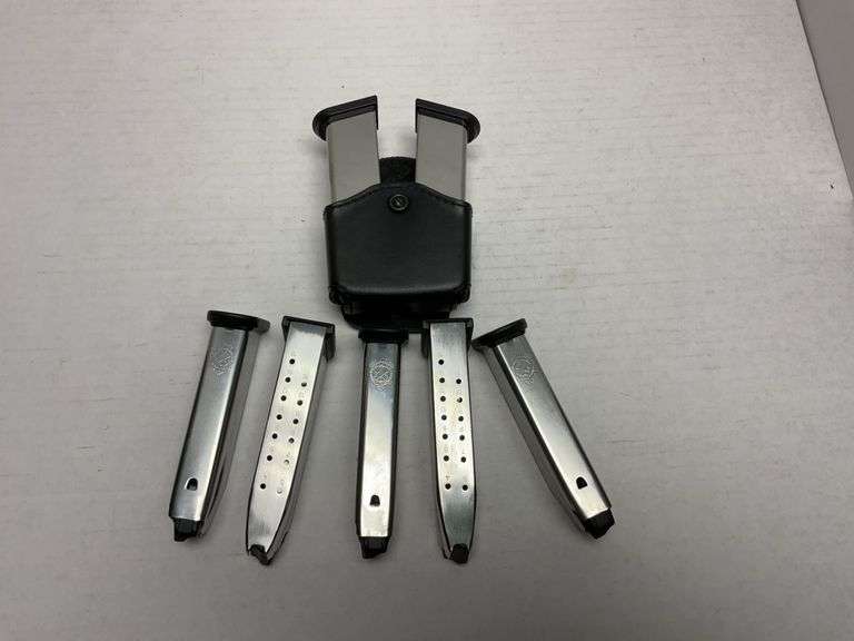 7 Springfield XDM 16rd magazines and a Safariland