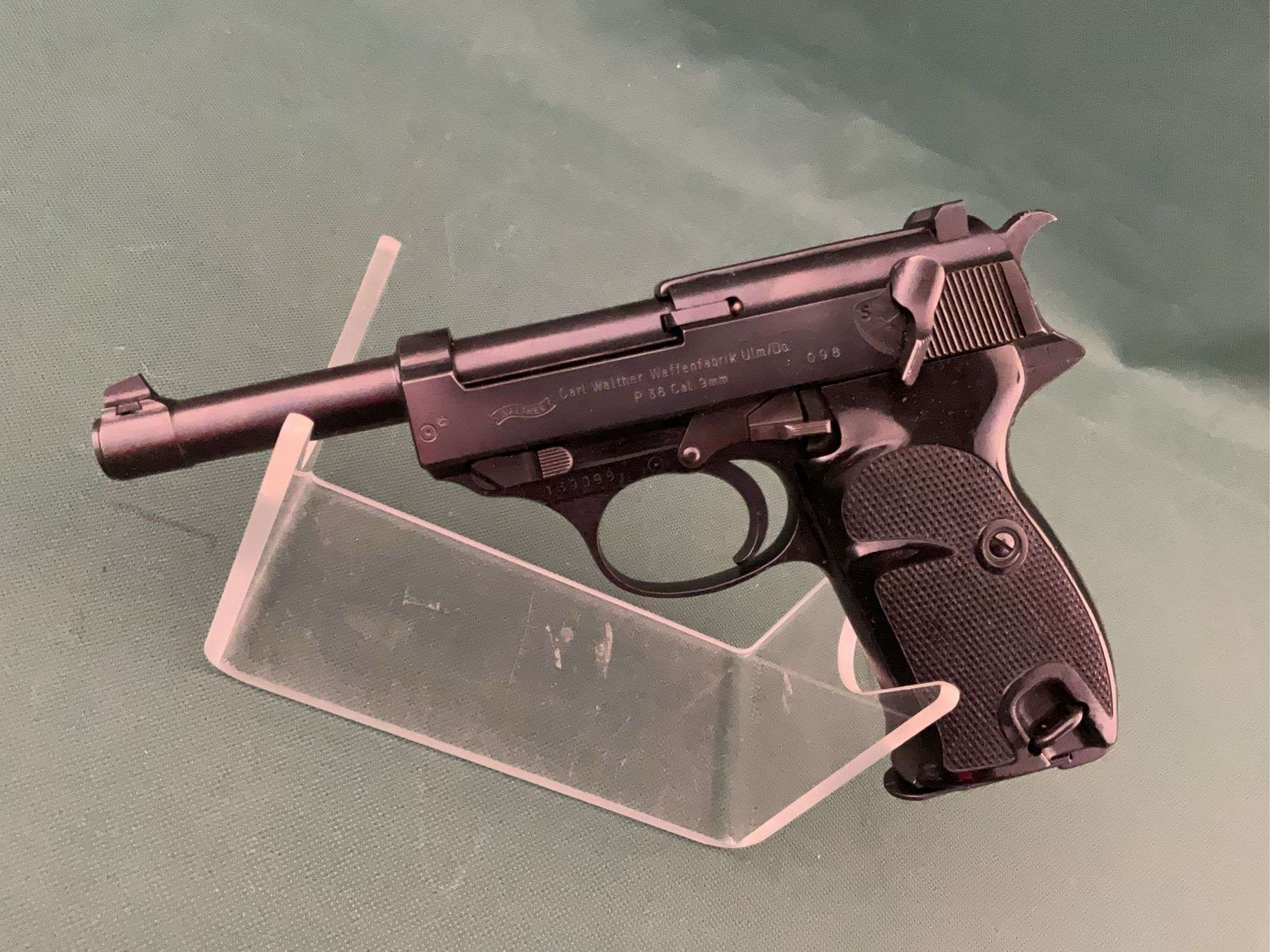 Carl Walther Waffenfabrik Ulm/Do P38 9mm pistol, sn 139098