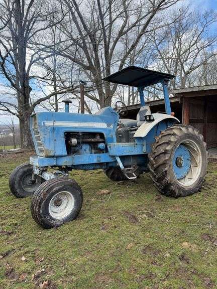 Ford 8000 Rops Ford 8000, 2280.7 Hours - Brian Burke Auctions