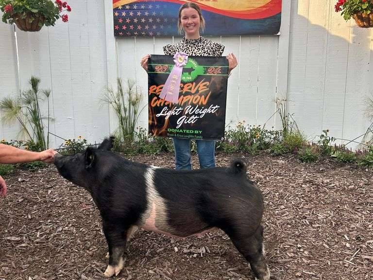 Ali  Fox  Oak Harbor FFA Chapter