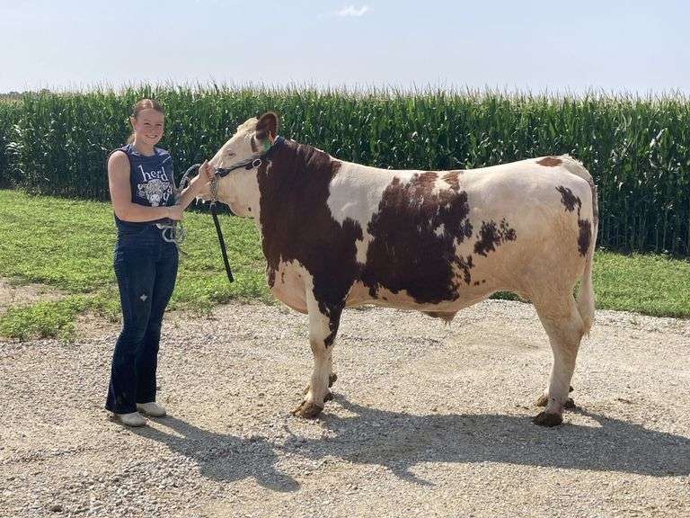 Naomi Knapke Rockford Thrifty