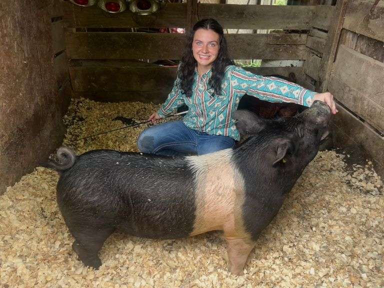 Kayla  Aslaksen  Firelands FFA