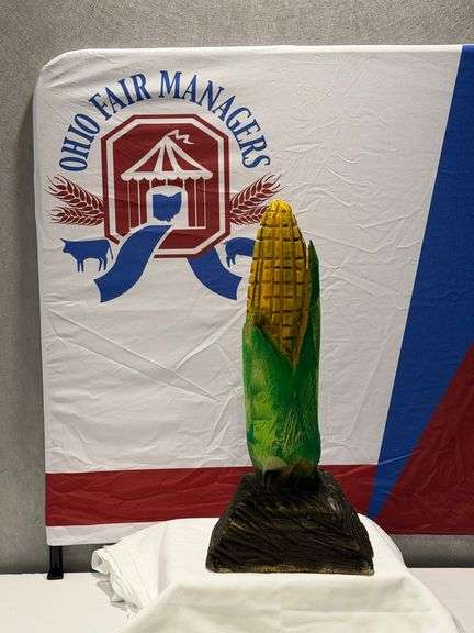 Bear Wood Carvers Corn Cob