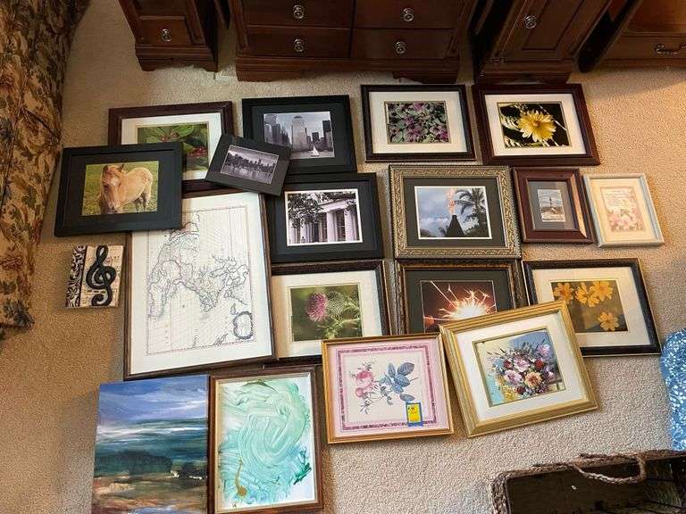 Living Room:Large Lotof Art with Frames