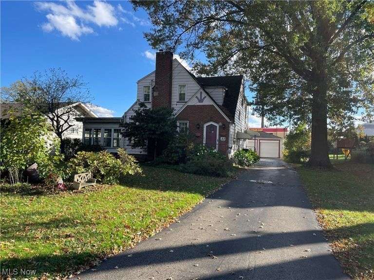 For Sale - ByceREALTY: 3 Bed, 2.5 Bath Custom Built Duplex - Boardman, OH