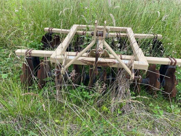 Land pride three point. 6 foot rear notched farm disc. With quick hitch.