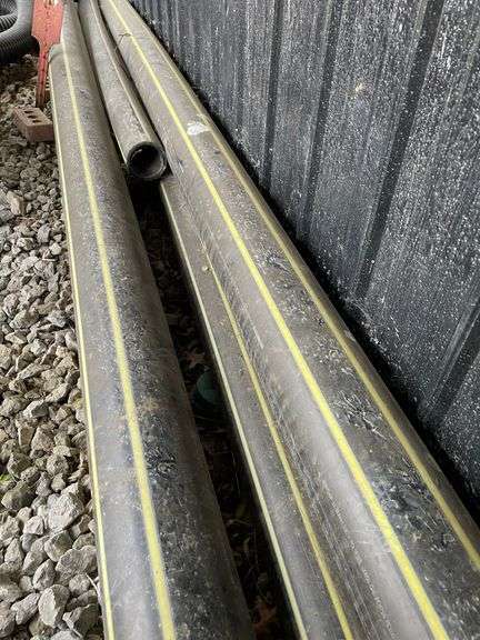Several pieces of Dura line poly pipe. Check for sizes and diameter.
