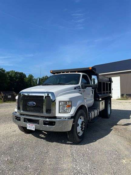 2017 Ford F750 super duty dump truck. 1093 miles. Cummins 6.7 L power stroke turbo diesel engine. Galion Godwin 400 U –10 dump body. 6.4–8.6 capacity. Automatic transmission. 26,000 pound GVWR. VIN number1FDWF7DE2HDB12421.  -$1,000 Credit Card Deposit. Balance by Cash, Certified Check or ACH within 48 hours after sale.