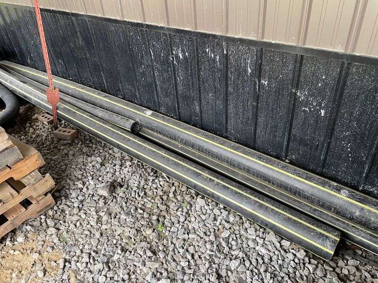 Several pieces of Dura line poly pipe. Check for sizes and diameter.