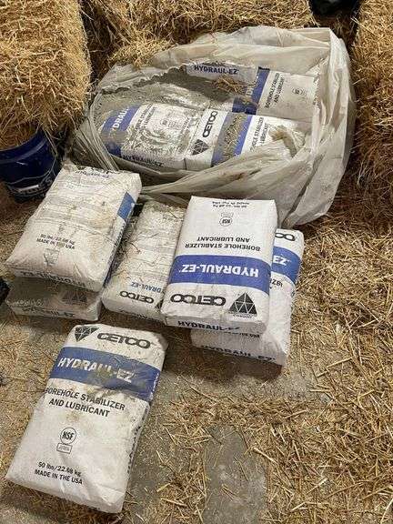 13 each 50 pound bags of Hydraul EZ STABILIZER. Very minor loss. Kept in dry garage. Times your bid.