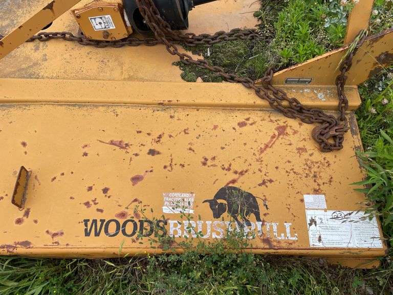 Wood brush bulll model BB 72. Outdoor. With detached blade.