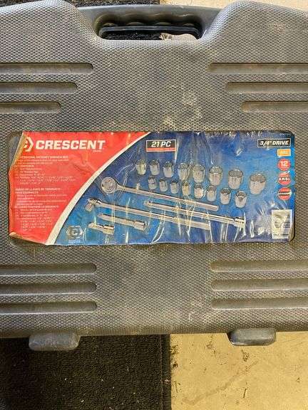 Crescent three-quarter inch drive standard ratchet set in box.