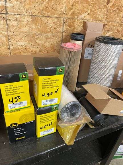 Large lot of cat and deer filters, mainly air and oil. Many new inbox. Exceptional lot.