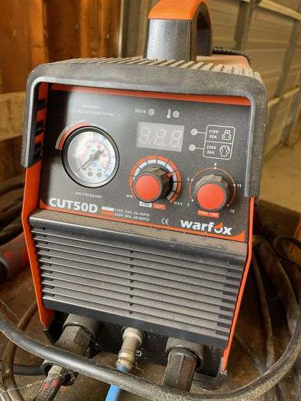 War fox plasma welder CUT50D powered on