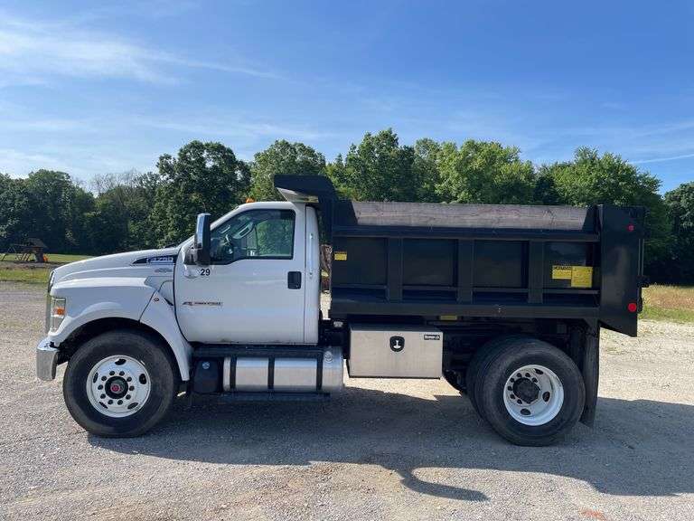 2017 Ford F750 super duty dump truck. 1093 miles. Cummins 6.7 L power stroke turbo diesel engine. Galion Godwin 400 U –10 dump body. 6.4–8.6 capacity. Automatic transmission. 26,000 pound GVWR. VIN number1FDWF7DE2HDB12421.  -$1,000 Credit Card Deposit. Balance by Cash, Certified Check or ACH within 48 hours after sale.