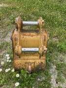 CAT excavator bucket, GCR01540. Plate says 24 inch.