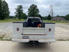 2021 Ford F550 XL service truck. Super Clean! Exceptional quality. Regular cab. 6.7 L power stroke turbo diesel engine. Automatic transmission. Reading Service Body. Dual rear wheels. Rear hitch. 7564 miles. 19,000 pound GVWR. VIN No. 1FDUF5GT8MDA14512. NOT including miscellaneous tools.  does not include transfer tank in bed or chain and other fuel tank. - Click Documents for Title. -$1,000 Credit Card Deposit. Balance by Cash, Certified Check or ACH within 48 hours after sale. Memo Title. see memo title