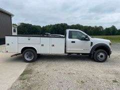 2021 Ford F550 XL service truck. Super Clean! Exceptional quality. Regular cab. 6.7 L power stroke turbo diesel engine. Automatic transmission. Reading Service Body. Dual rear wheels. Rear hitch. 7564 miles. 19,000 pound GVWR. VIN No. 1FDUF5GT8MDA14512. NOT including miscellaneous tools.  does not include transfer tank in bed or chain and other fuel tank. - Click Documents for Title. -$1,000 Credit Card Deposit. Balance by Cash, Certified Check or ACH within 48 hours after sale. Memo Title. see memo title