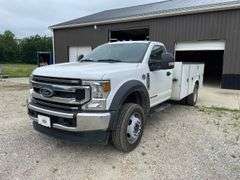 2021 Ford F550 XL service truck. Super Clean! Exceptional quality. Regular cab. 6.7 L power stroke turbo diesel engine. Automatic transmission. Reading Service Body. Dual rear wheels. Rear hitch. 7564 miles. 19,000 pound GVWR. VIN No. 1FDUF5GT8MDA14512. NOT including miscellaneous tools.  does not include transfer tank in bed or chain and other fuel tank. - Click Documents for Title. -$1,000 Credit Card Deposit. Balance by Cash, Certified Check or ACH within 48 hours after sale. Memo Title. see memo title