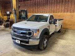 2021 Ford F550 XL service truck. Super Clean! Exceptional quality. Regular cab. 6.7 L power stroke turbo diesel engine. Automatic transmission. Reading Service Body. Dual rear wheels. Rear hitch. 7564 miles. 19,000 pound GVWR. VIN No. 1FDUF5GT8MDA14512. NOT including miscellaneous tools.  does not include transfer tank in bed or chain and other fuel tank. - Click Documents for Title. -$1,000 Credit Card Deposit. Balance by Cash, Certified Check or ACH within 48 hours after sale. Memo Title. see memo title