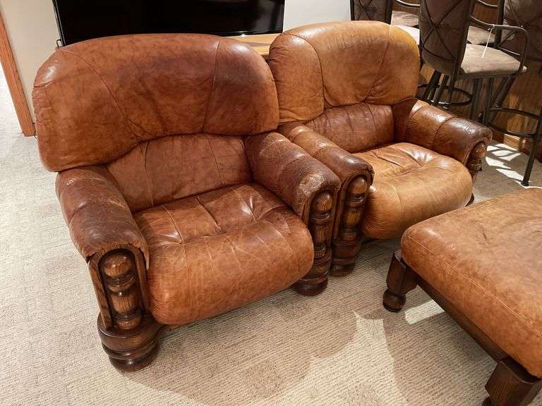 Basement. Assuming Ligne Mur. Well-made leather furniture, set sofa two side, chairs and ottomans. (One ottoman found later not pictured) Some Loss review the photos. But high quality furniture set.