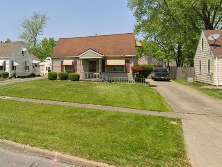 2 Bed, 1.5 Bath Home - 2144 Northwest BLVD, Warren, OH 44485