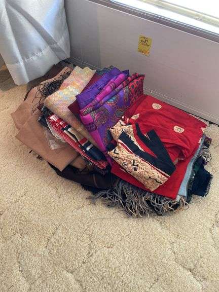 Nice lot of high-end ladies scarves. American throw