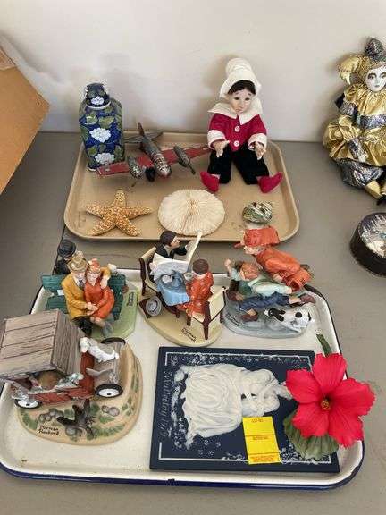 Collectible lot, including Norman Rockwell figurines