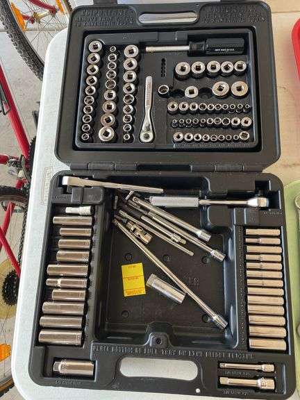 Craftsman socket set in original case.