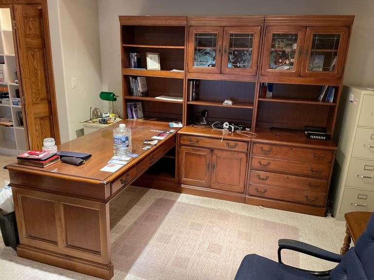 Three-piece L-shaped office set with hutches. Some loss but high quality. Easy load out through walkout basement.