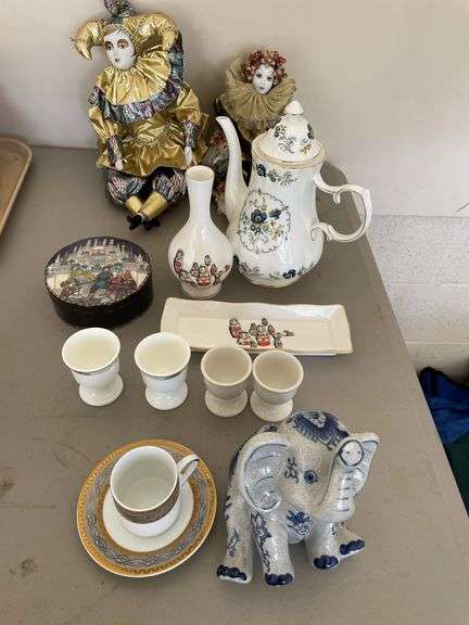 Miscellaneous collectibles, including porcelain face dolls.