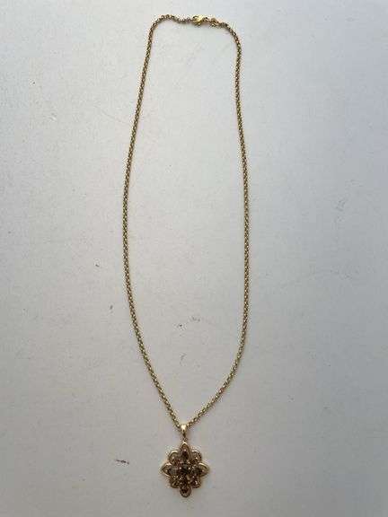 Necklace with Pendant that us precious stones. Engraved 14K. 10.9g total weight
